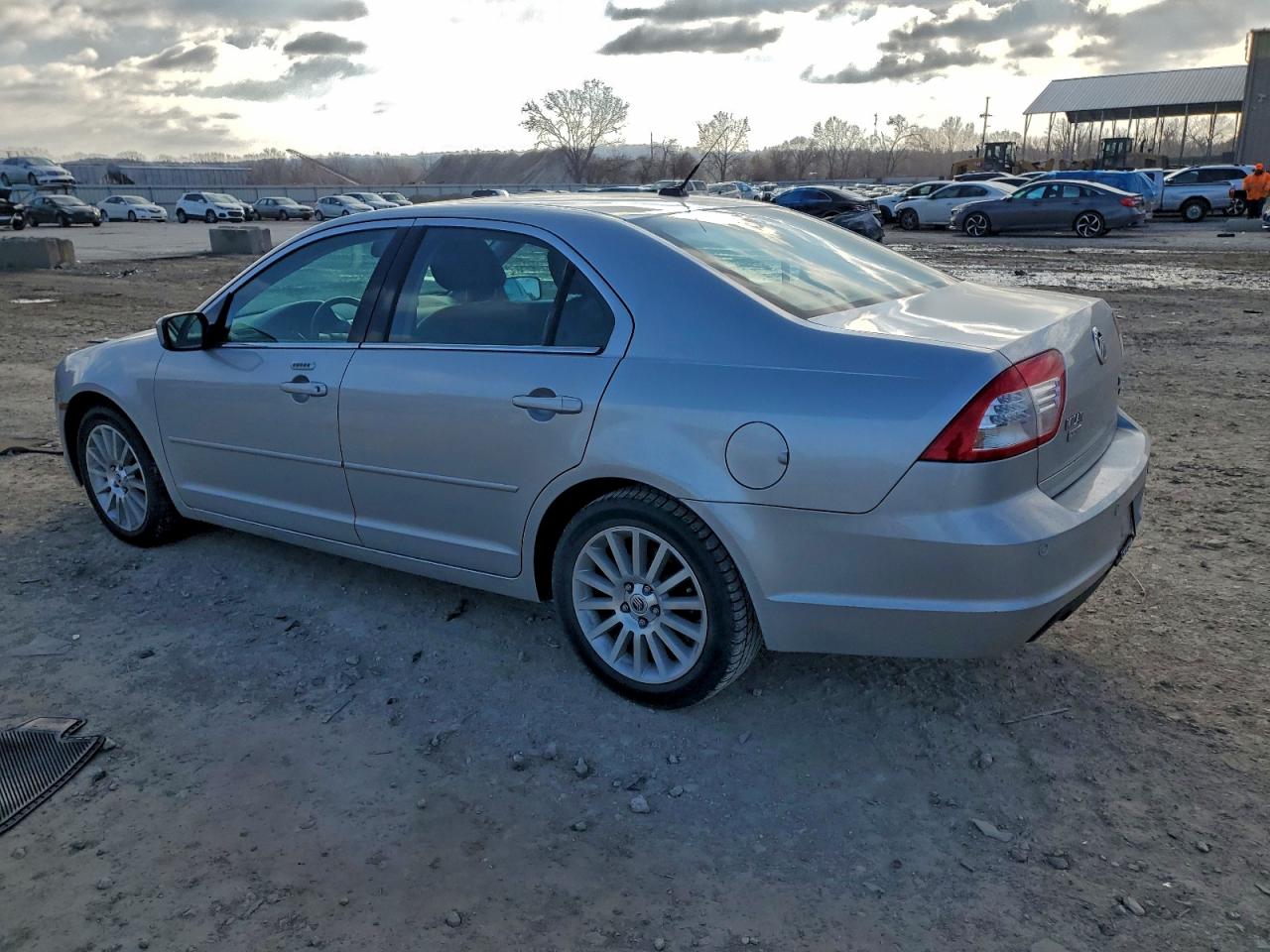 2009 MERCURY MILAN PREMIER photo 2