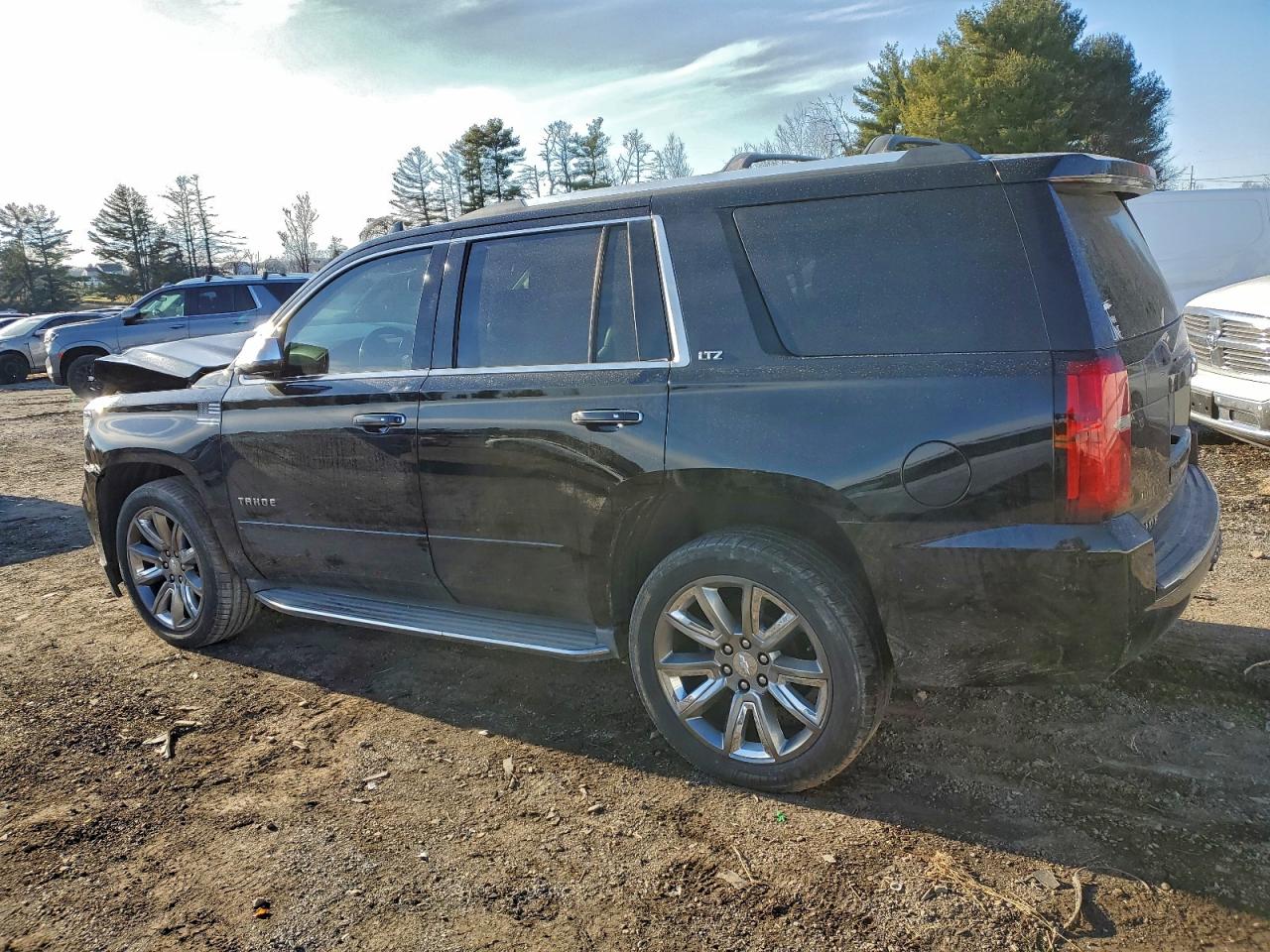 2015 CHEVROLET TAHOE K1500 LTZ photo 2