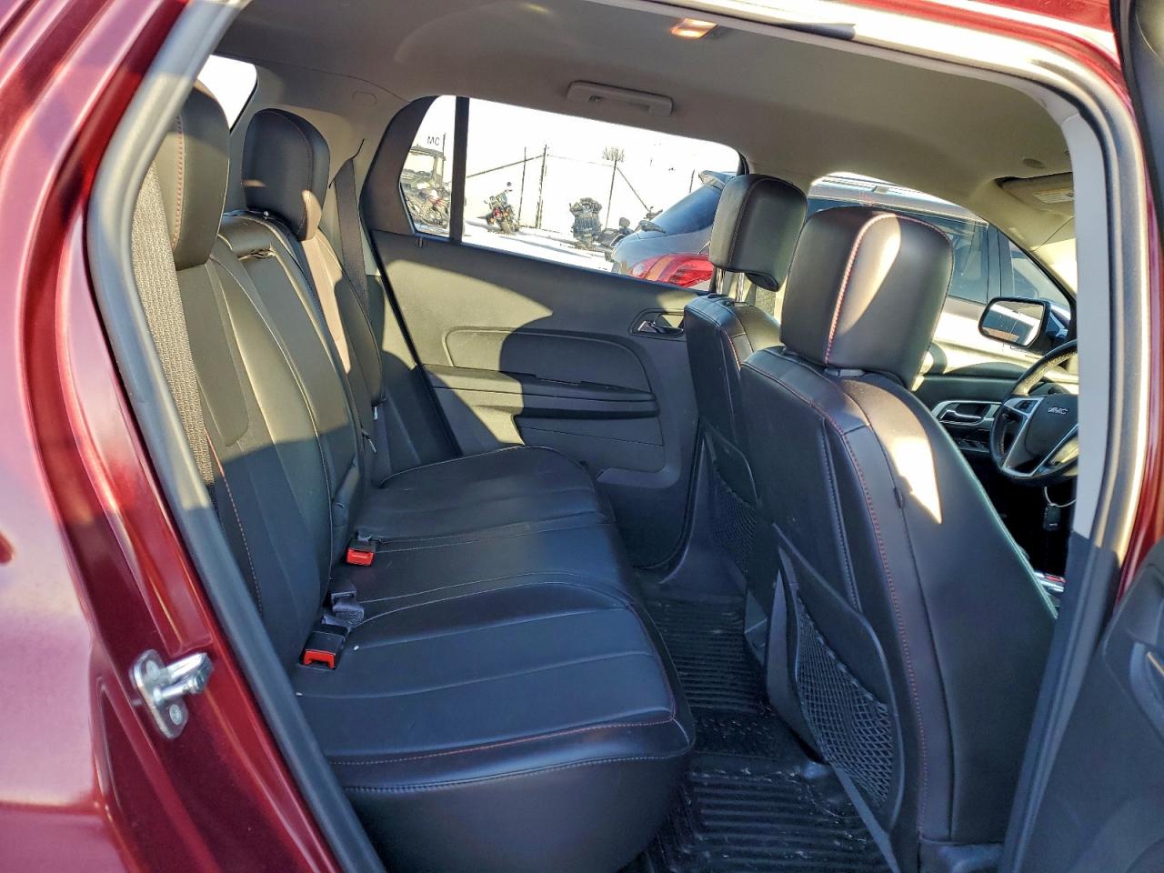 2017 GMC TERRAIN SLT photo 11