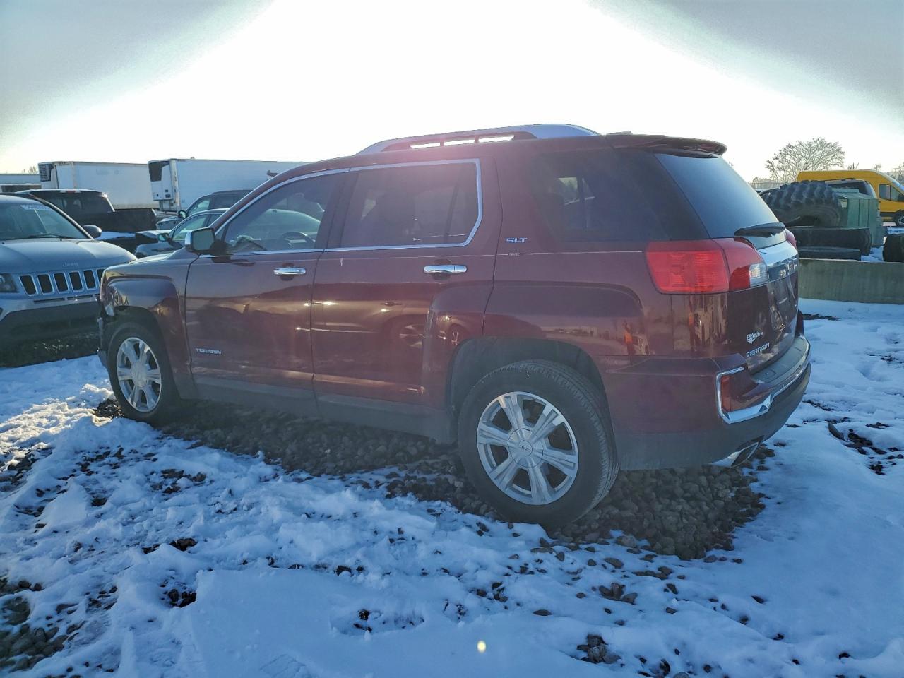 2017 GMC TERRAIN SLT photo 2