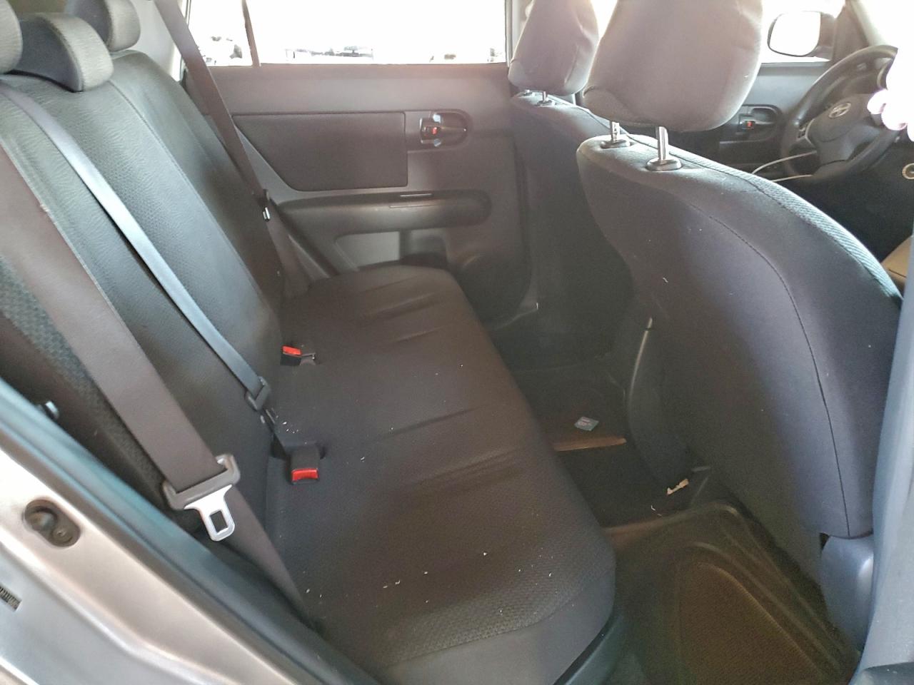 2010 TOYOTA SCION XB photo 10