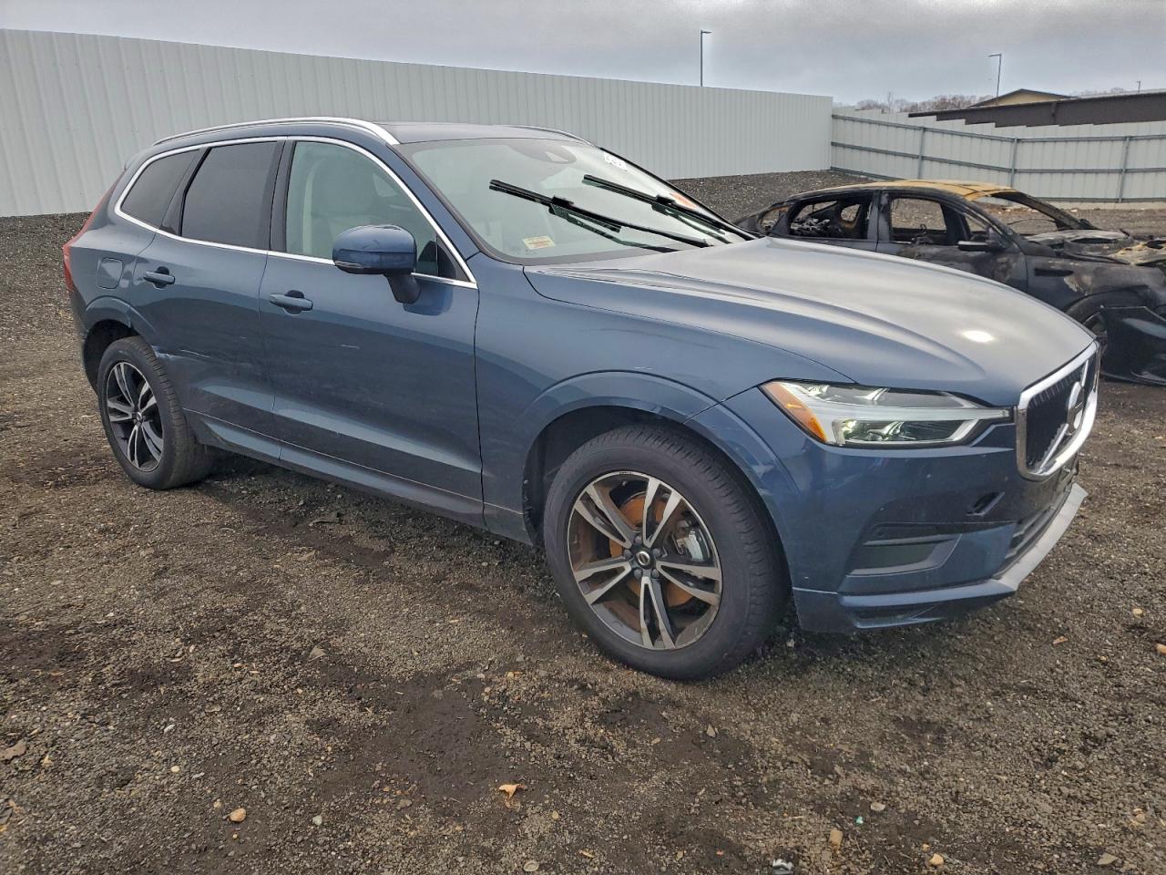 2020 VOLVO XC60 T5 MOMENTUM photo 4
