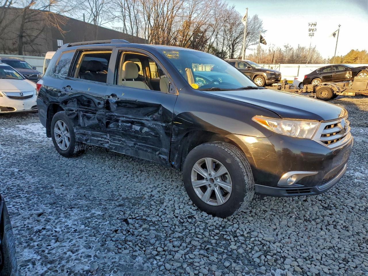 2012 TOYOTA HIGHLANDER BASE photo 4