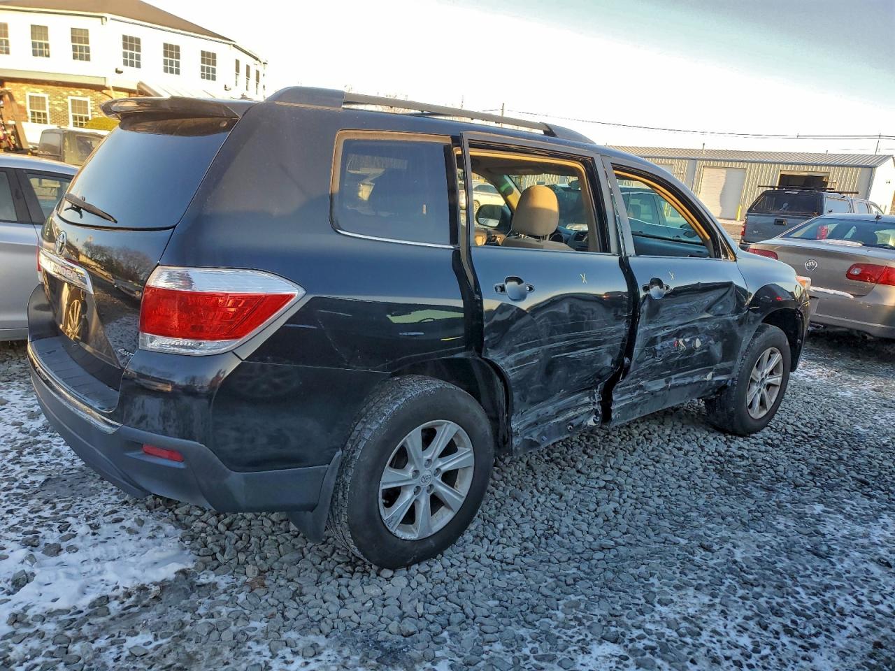 2012 TOYOTA HIGHLANDER BASE photo 3
