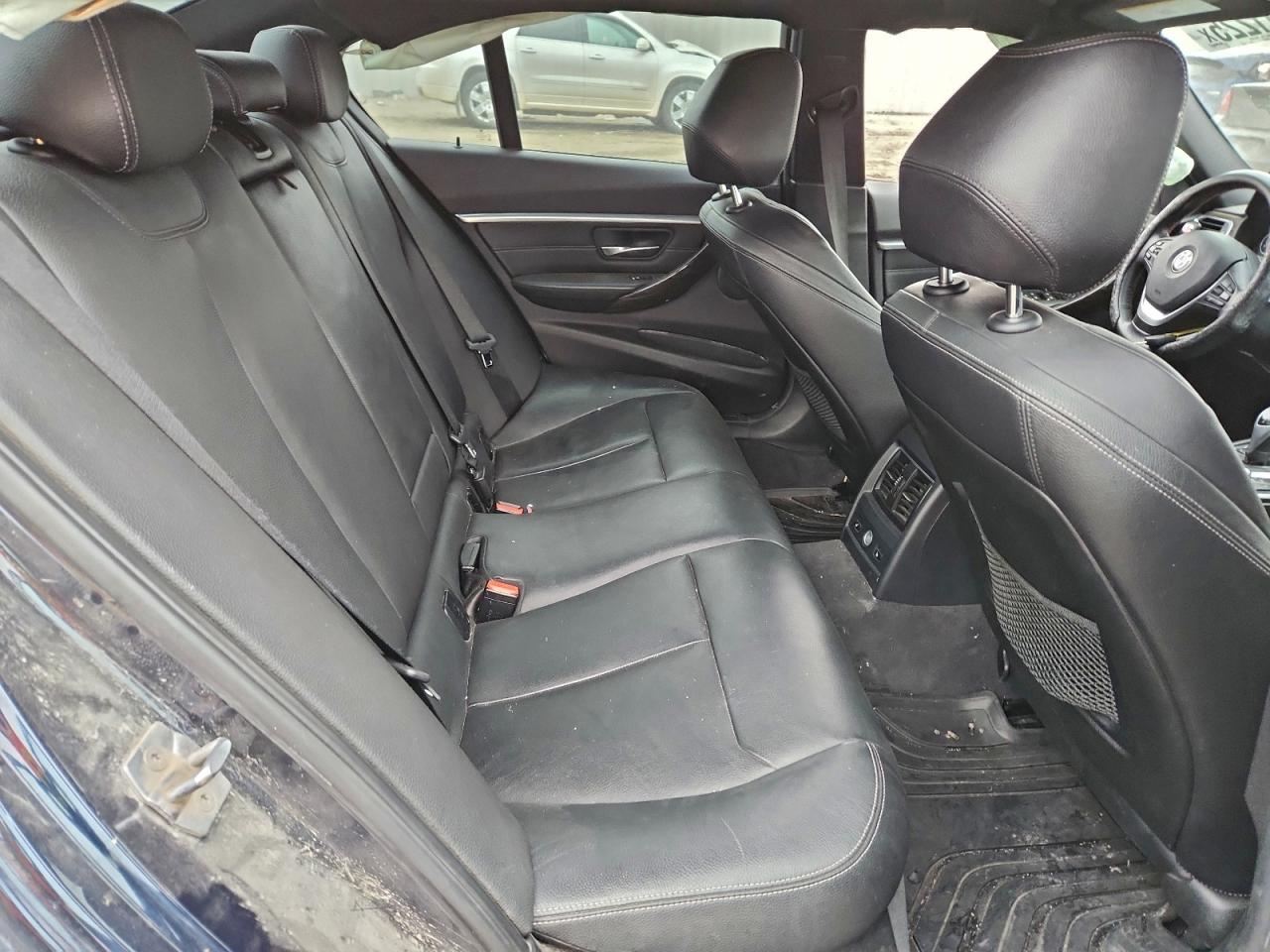 2016 BMW 328 XI SULEV photo 10