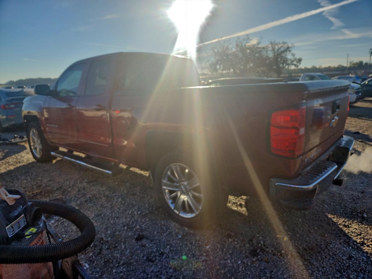 2015 CHEVROLET SILVERADO C1500 LT photo 2