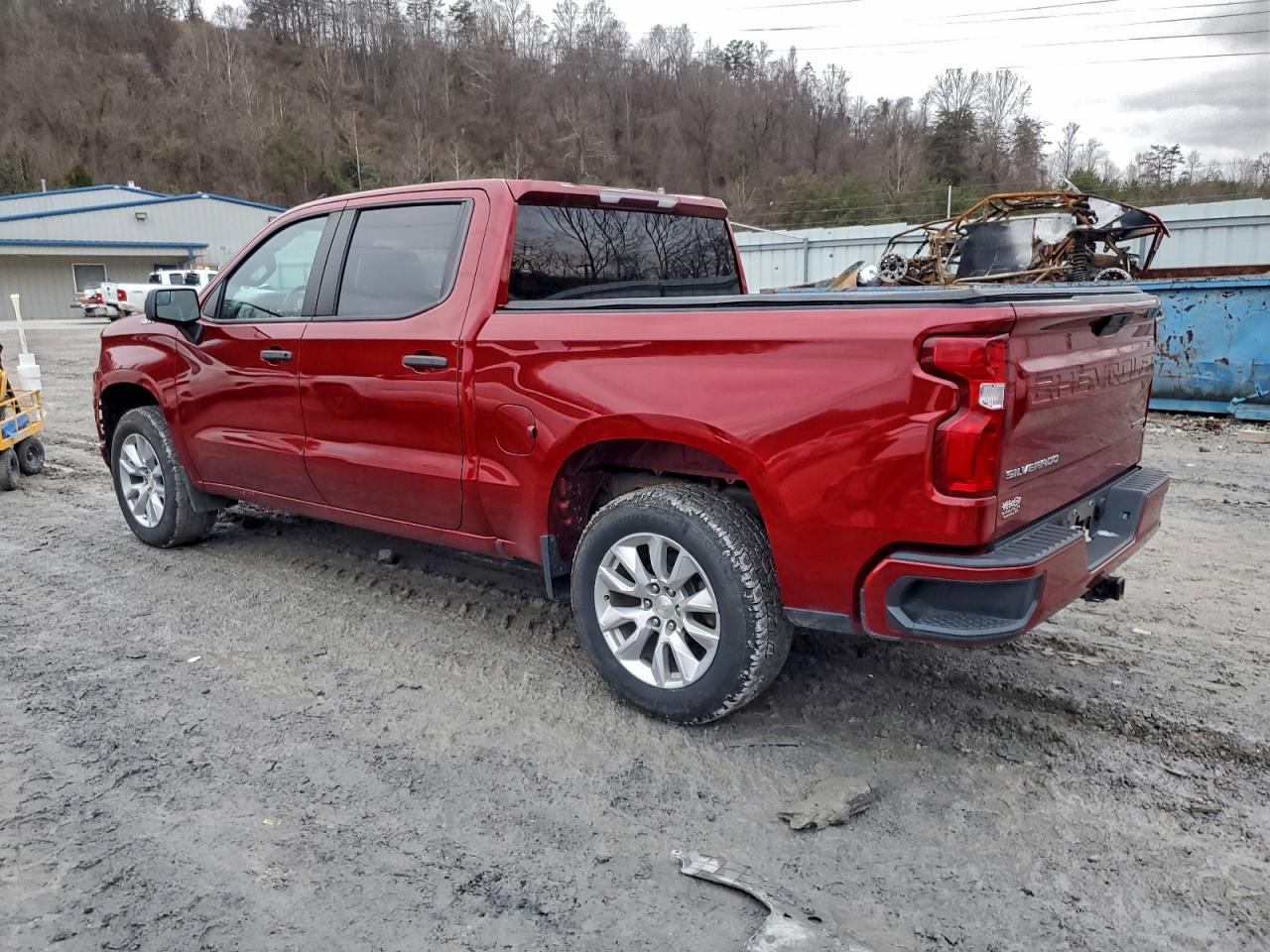 2021 CHEVROLET SILVERADO K1500 CUSTOM photo 2