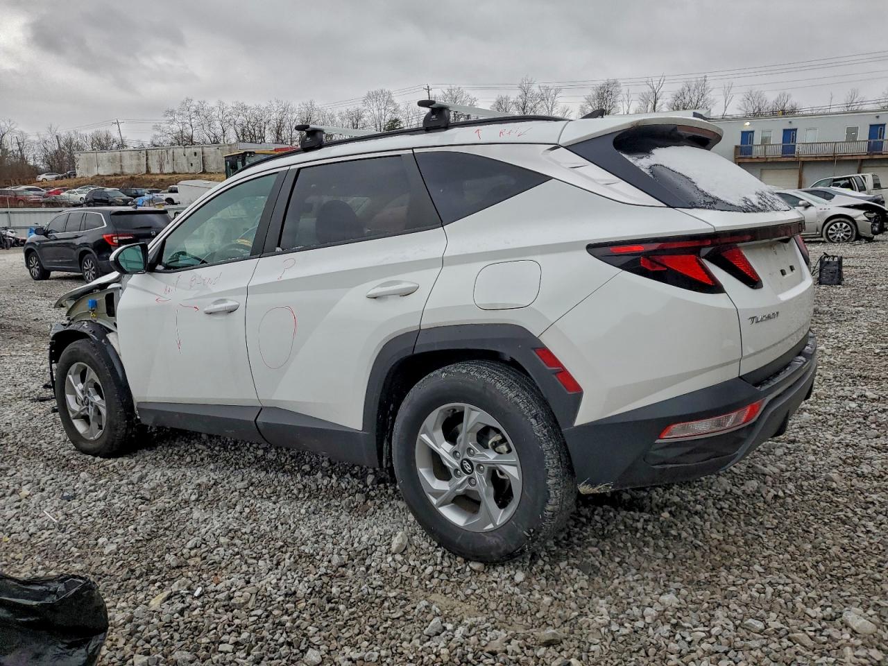 2024 HYUNDAI TUCSON SEL photo 2