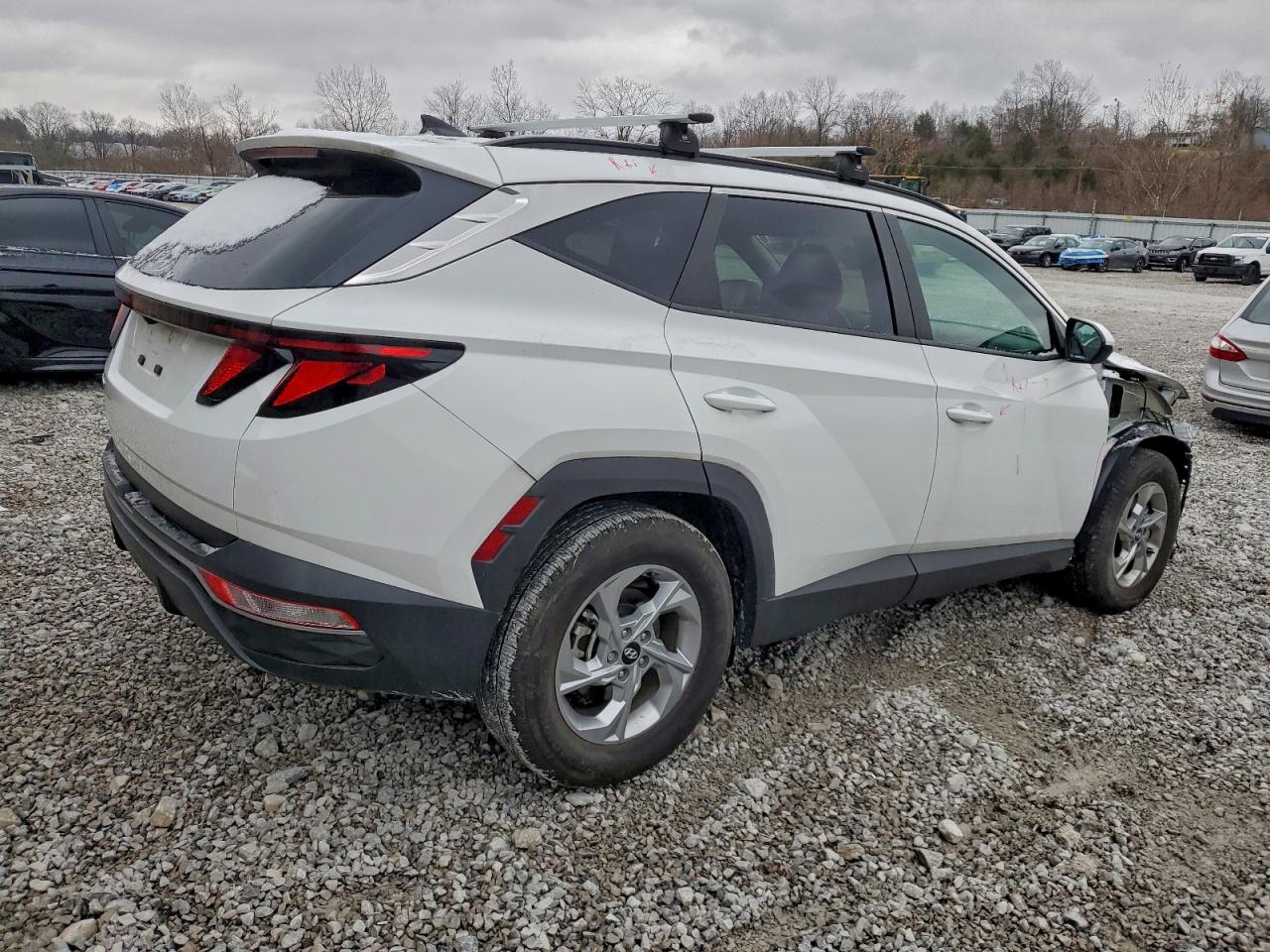 2024 HYUNDAI TUCSON SEL photo 3