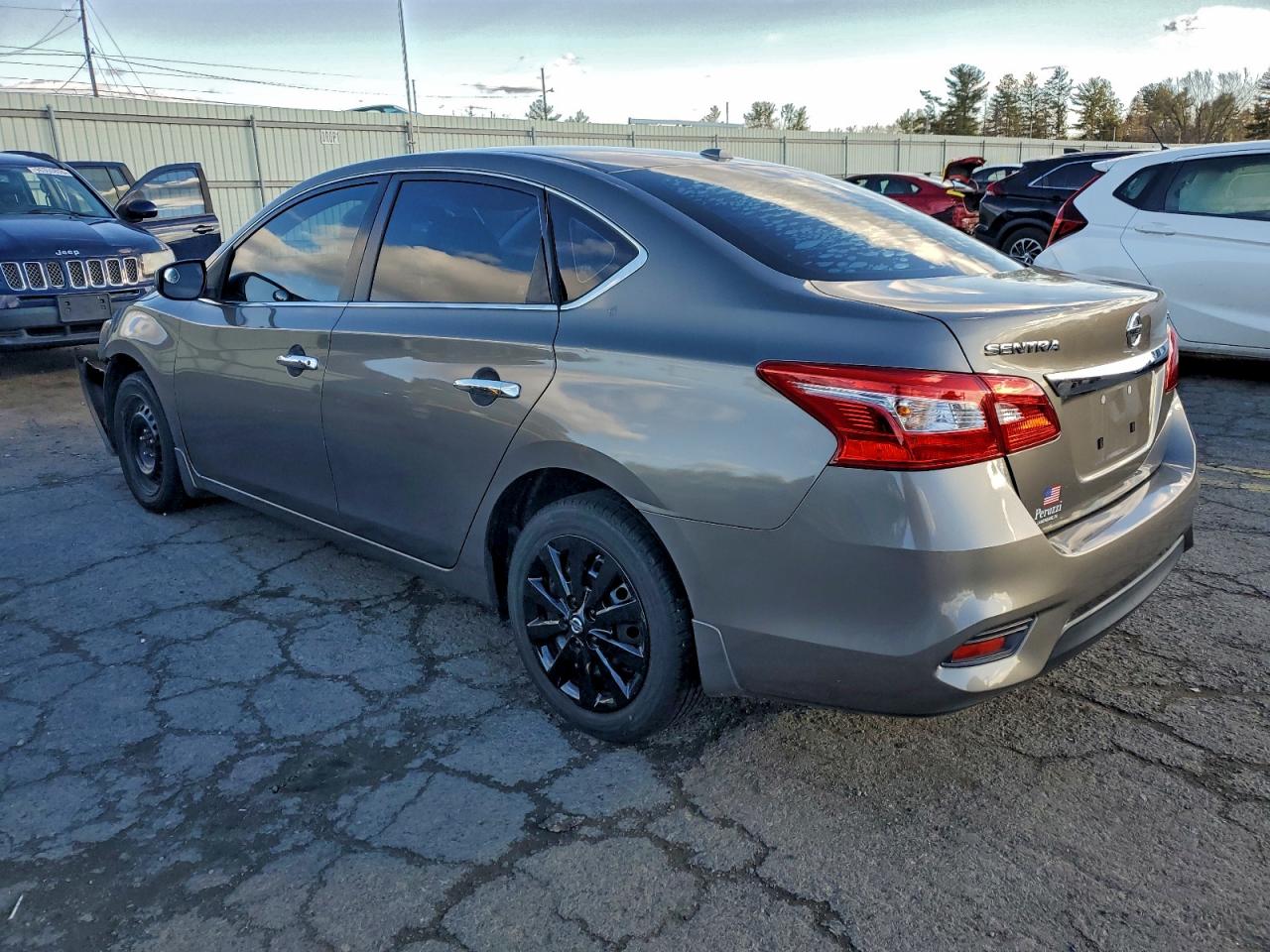 2016 NISSAN SENTRA S photo 2