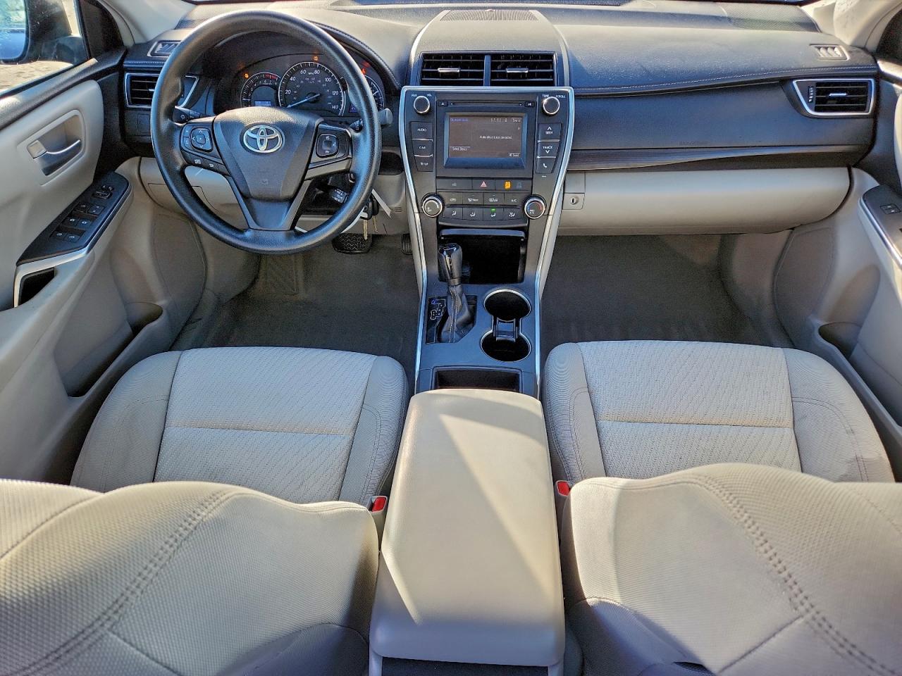 2015 TOYOTA CAMRY LE photo 8