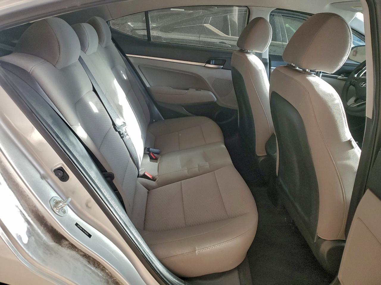 2019 HYUNDAI ELANTRA SEL photo 10