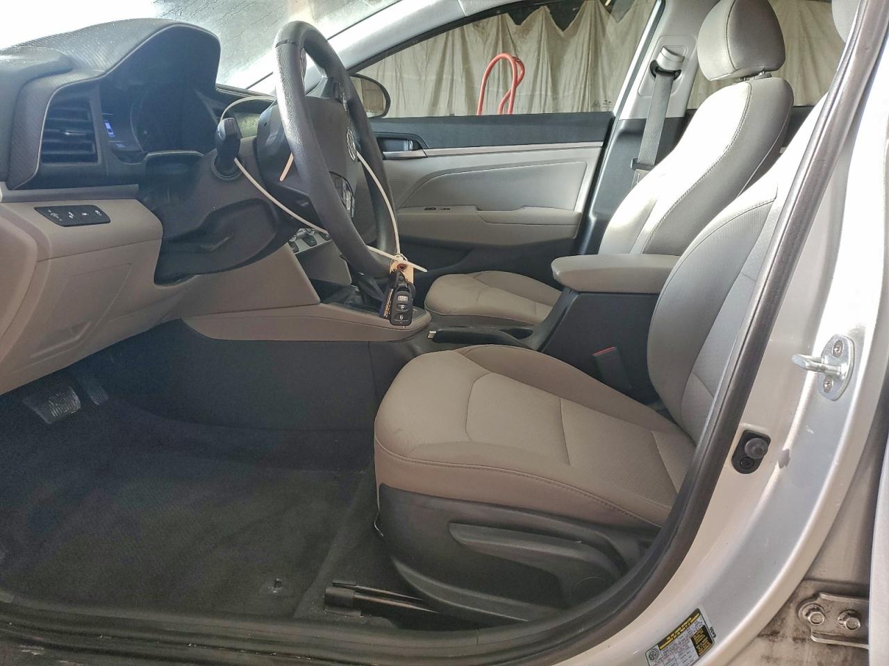 2019 HYUNDAI ELANTRA SEL photo 7