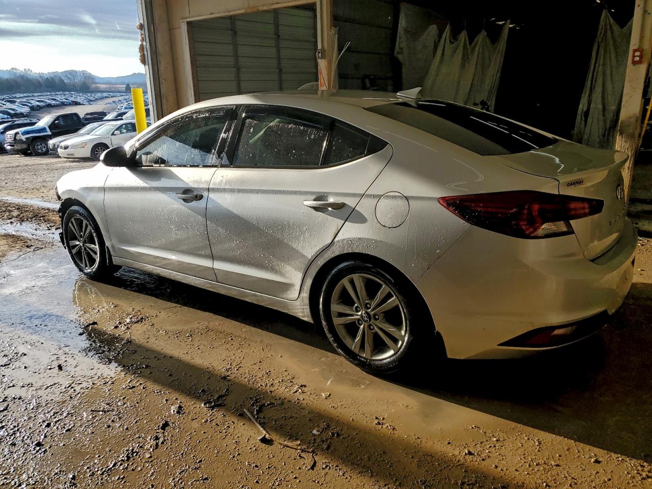 2019 HYUNDAI ELANTRA SEL photo 2