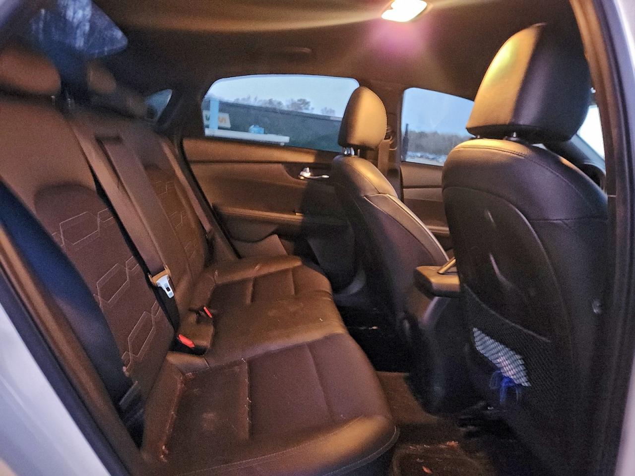 2023 KIA FORTE GT LINE photo 10