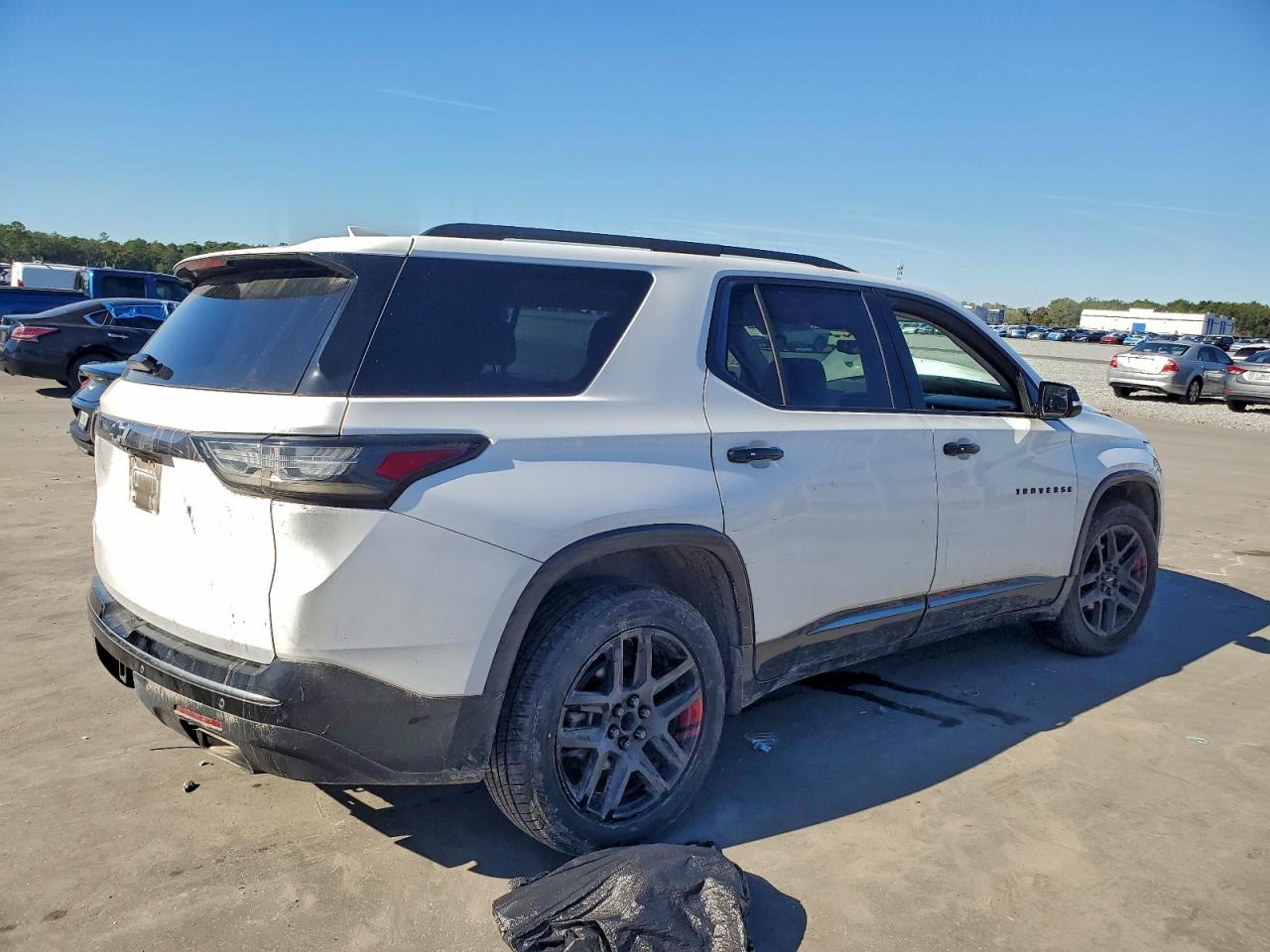 2020 CHEVROLET TRAVERSE PREMIER photo 5