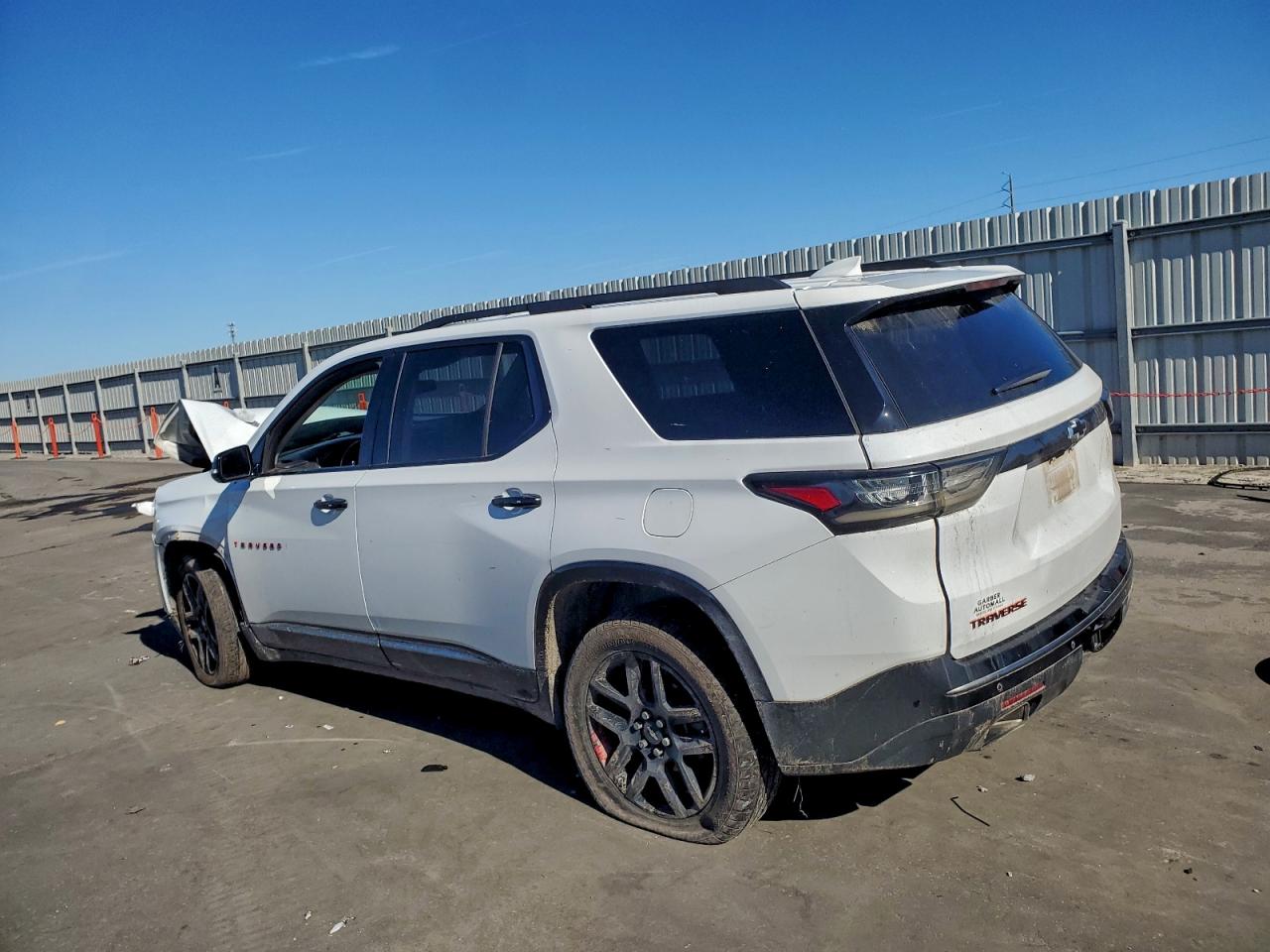 2020 CHEVROLET TRAVERSE PREMIER photo 3