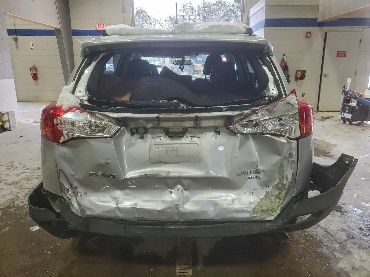 2015 TOYOTA RAV4 LIMITED photo 6