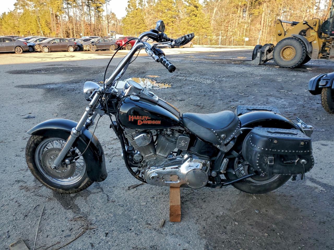 1999 HARLEY-DAVIDSON FXST photo 3