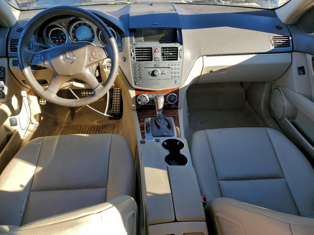 2010 MERCEDES-BENZ C 300 photo 8