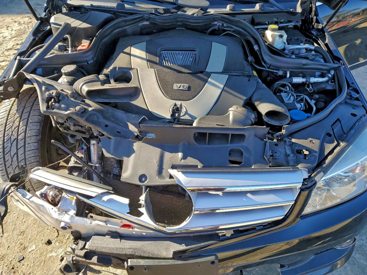 2010 MERCEDES-BENZ C 300 photo 11