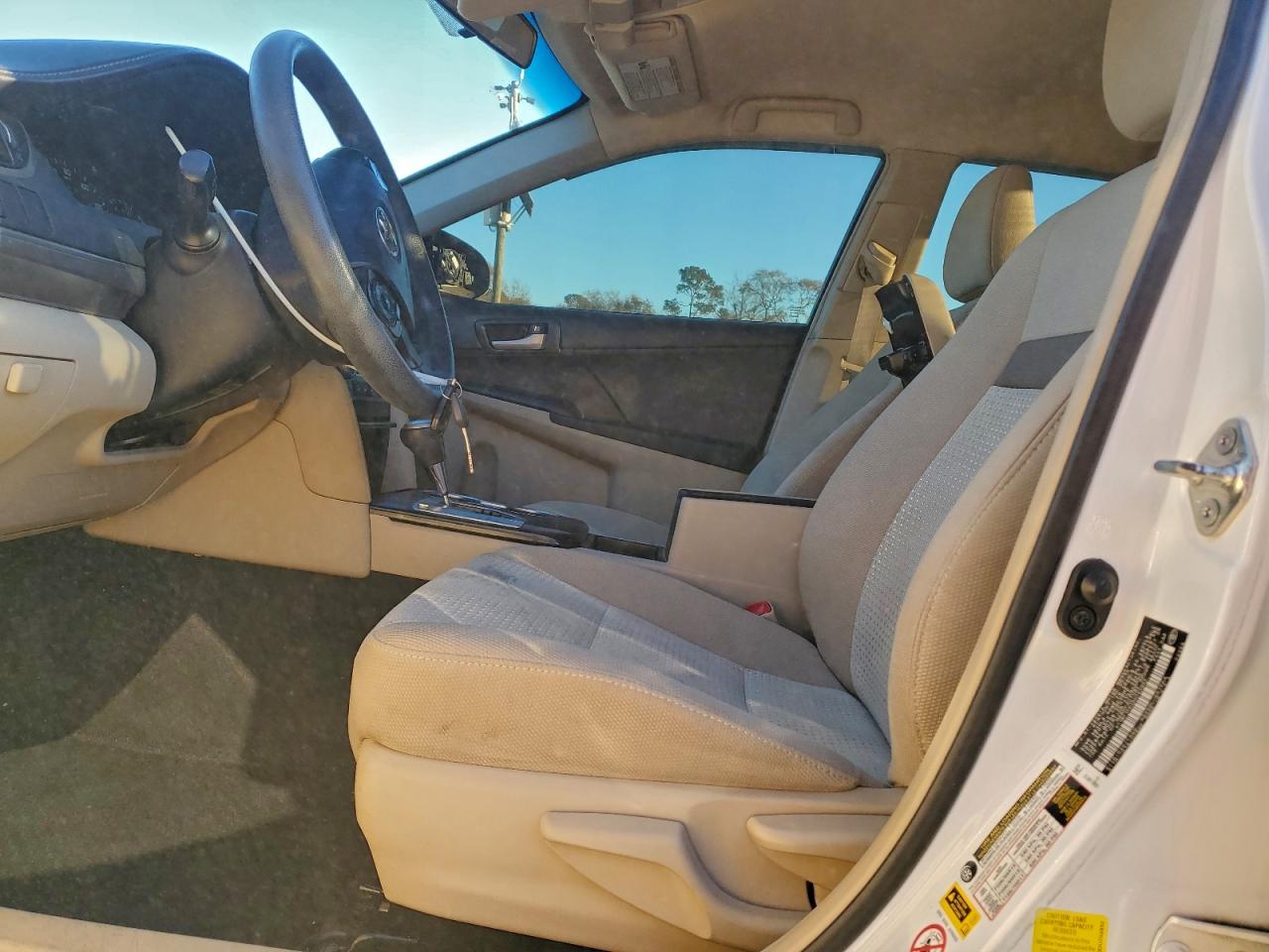 2013 TOYOTA CAMRY L photo 7