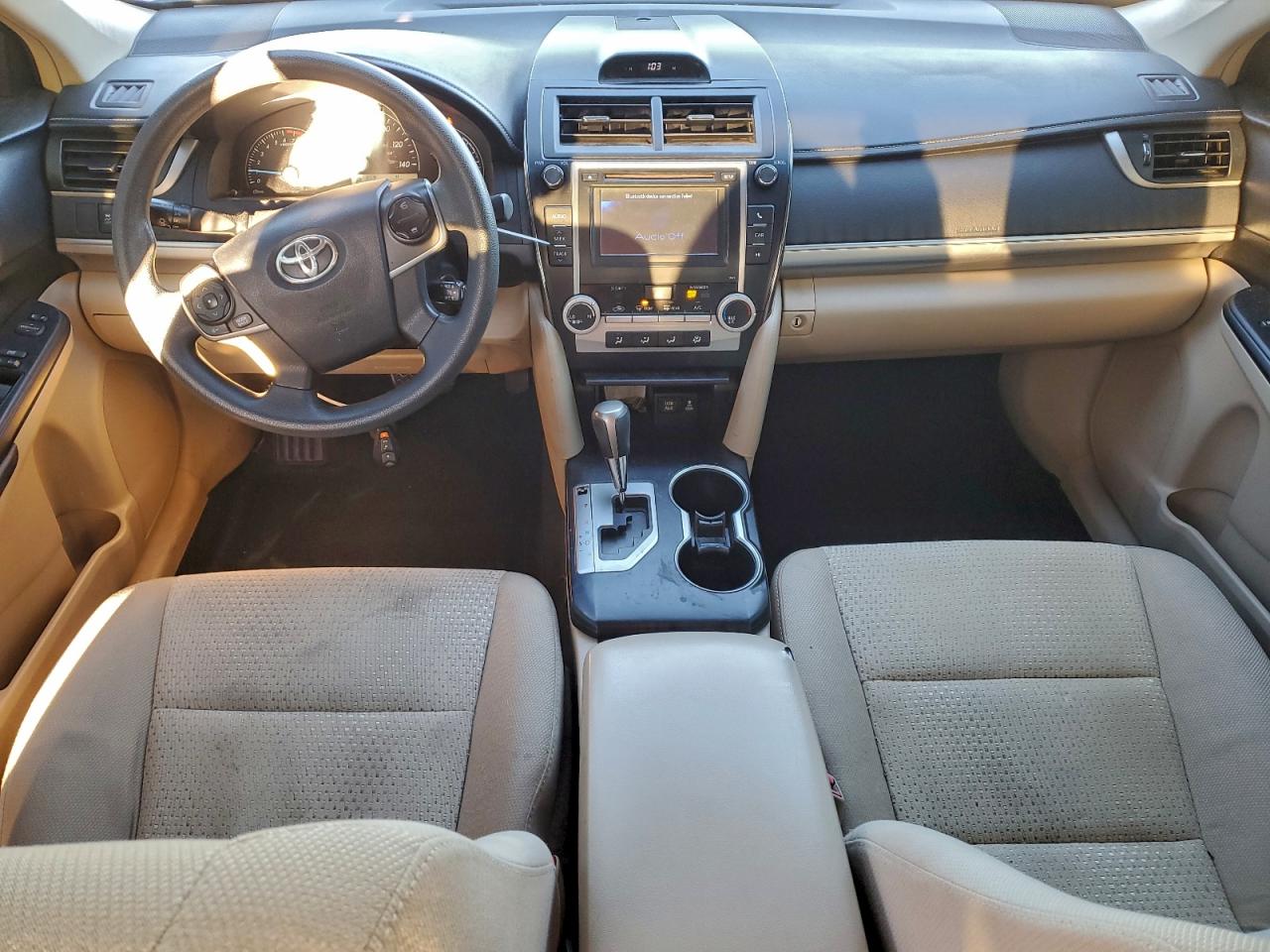 2013 TOYOTA CAMRY L photo 8