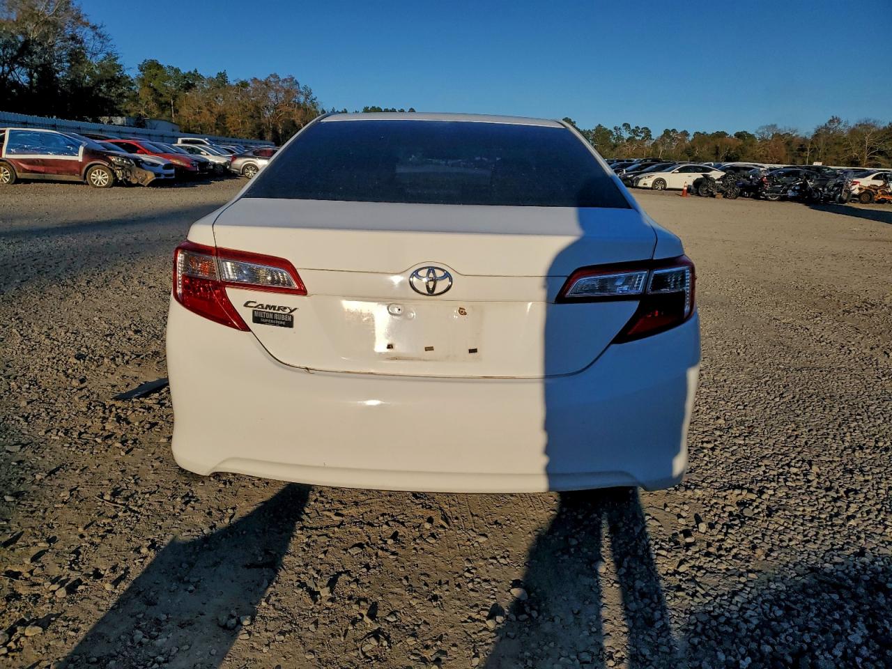2013 TOYOTA CAMRY L photo 6