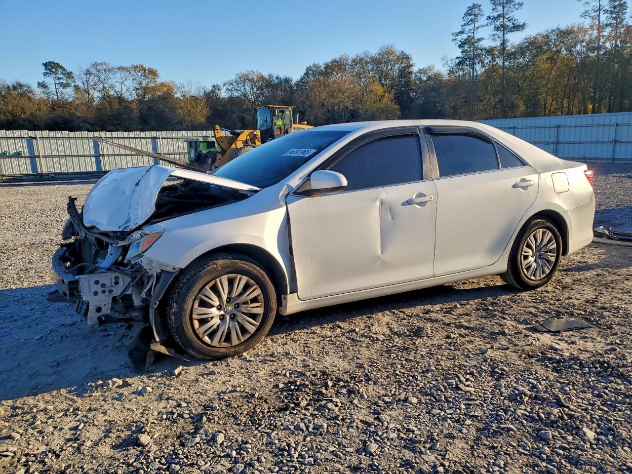 2013 TOYOTA CAMRY