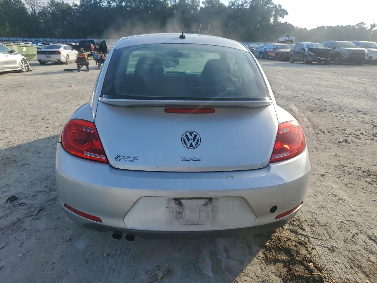 2016 VOLKSWAGEN BEETLE 1.8T photo 6