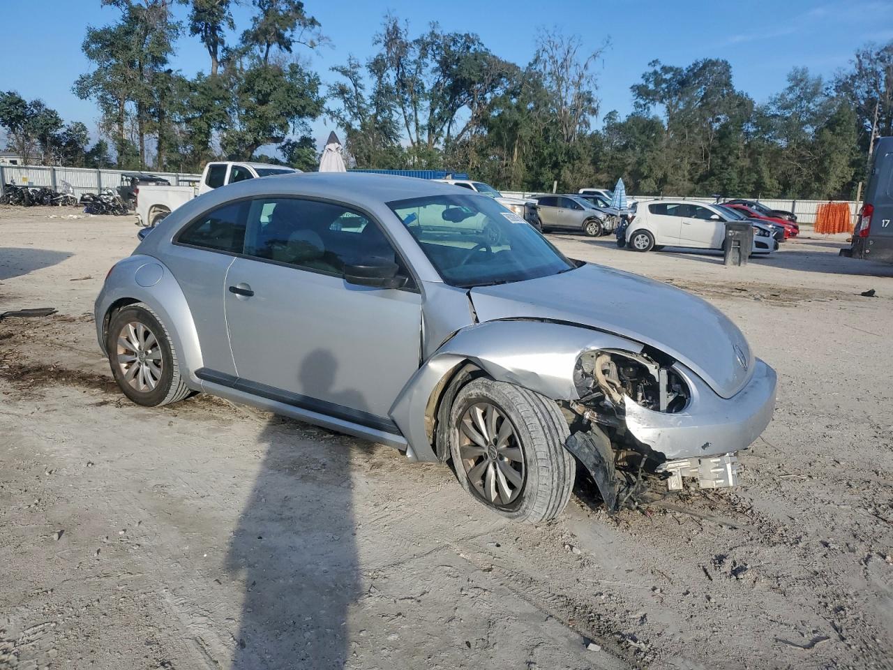 2016 VOLKSWAGEN BEETLE 1.8T photo 4