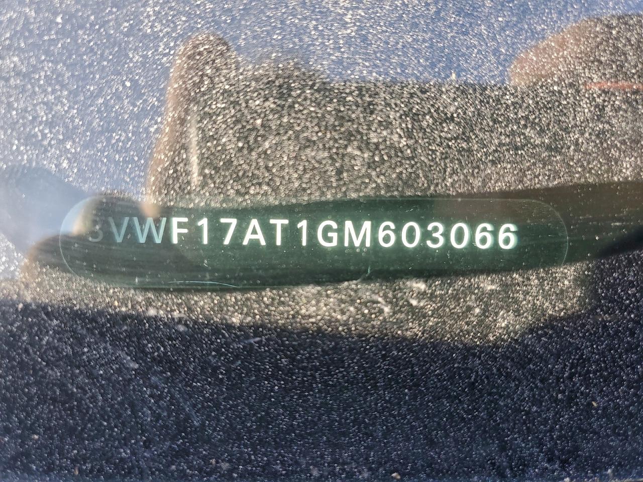 2016 VOLKSWAGEN BEETLE 1.8T photo 13