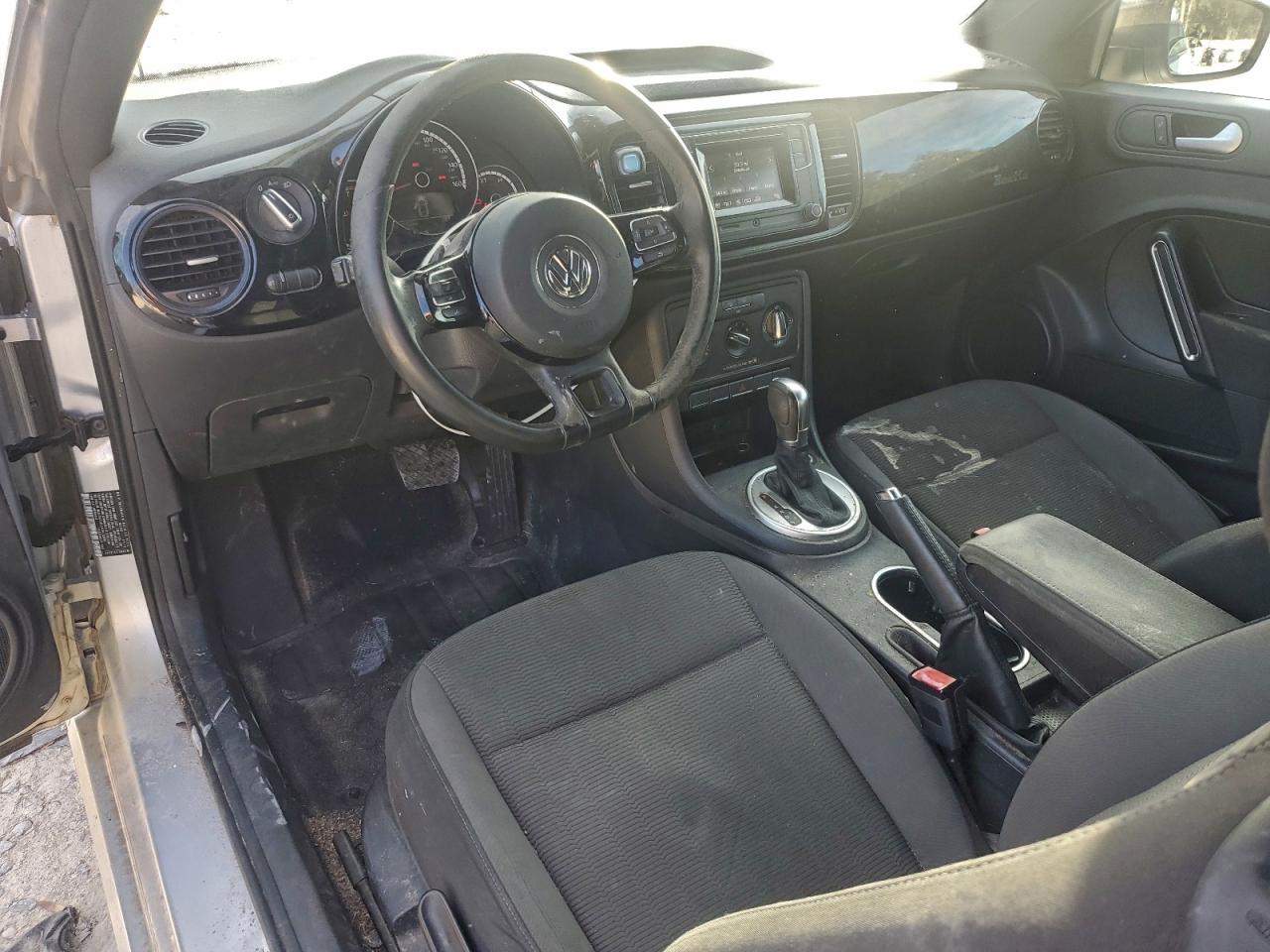 2016 VOLKSWAGEN BEETLE 1.8T photo 8