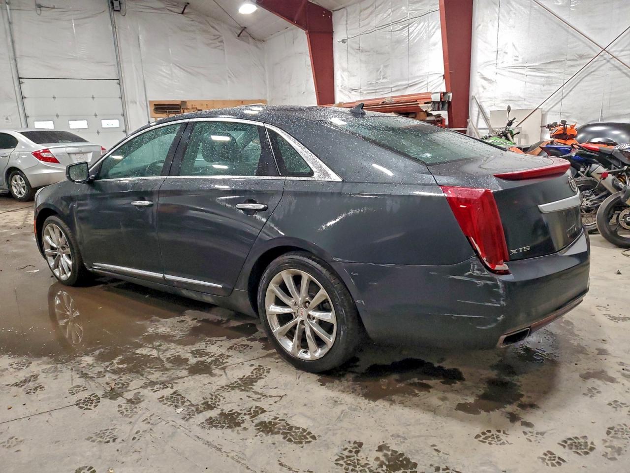 2013 CADILLAC XTS LUXURY COLLECTION photo 2