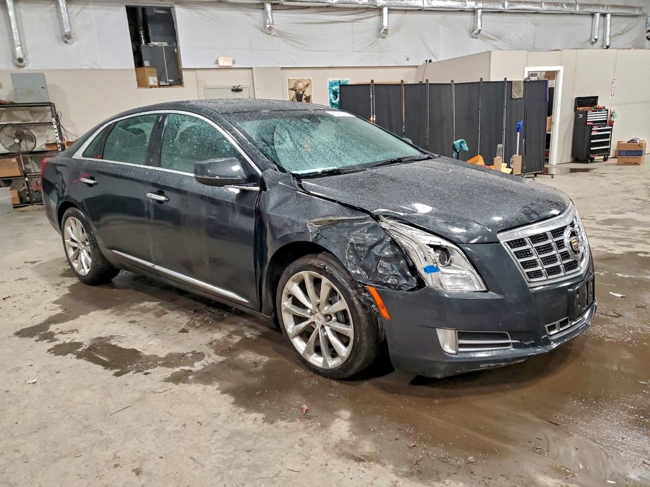 2013 CADILLAC XTS LUXURY COLLECTION photo 4