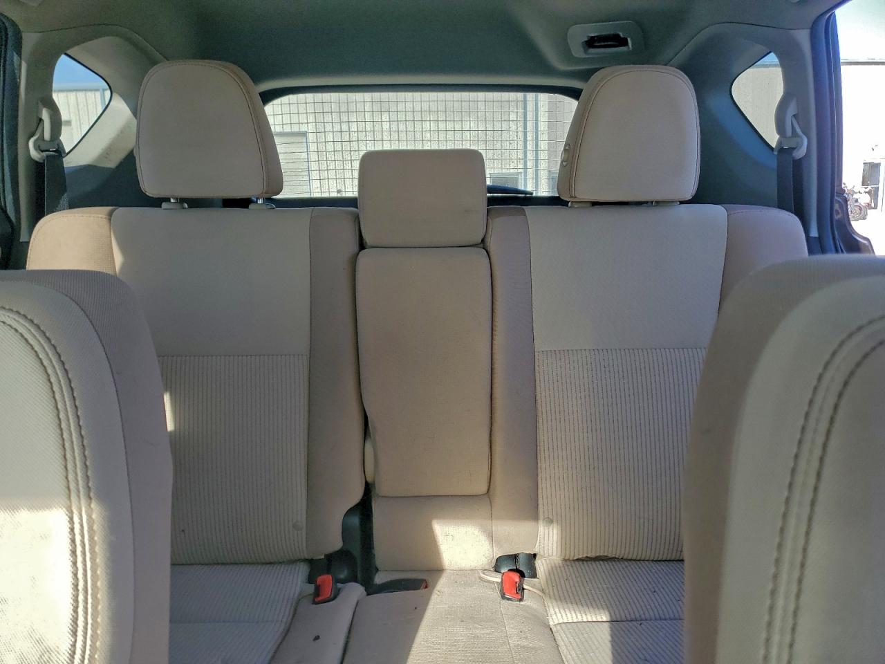 2014 TOYOTA RAV4 XLE photo 10