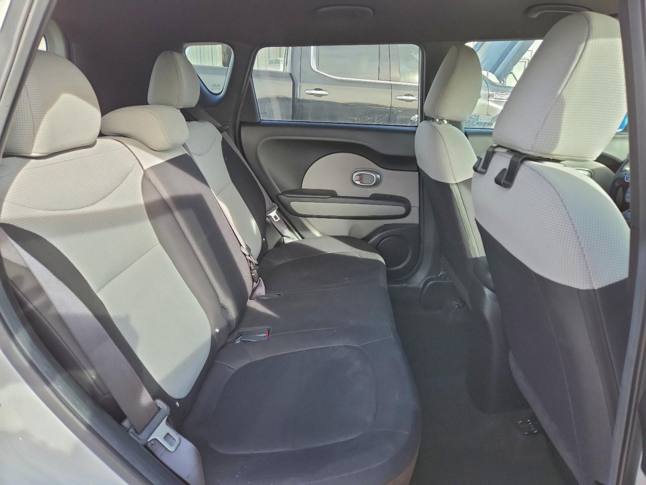 2015 KIA SOUL photo 10