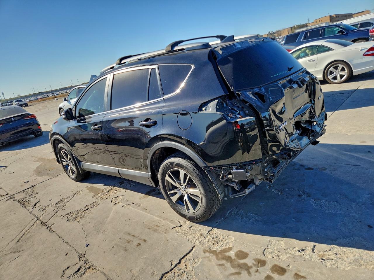 2018 TOYOTA RAV4 ADVENTURE photo 2