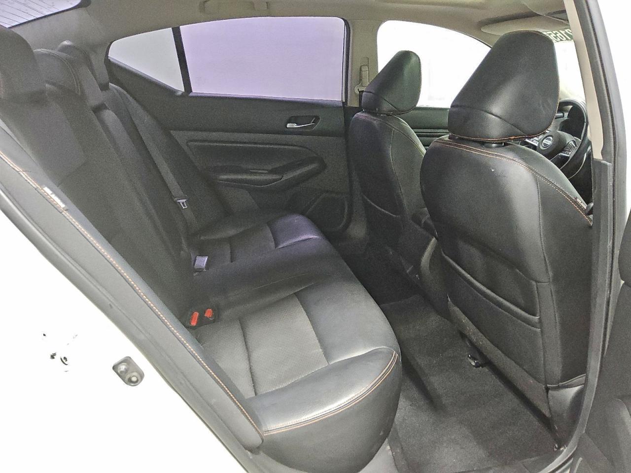 2019 NISSAN ALTIMA SR photo 10