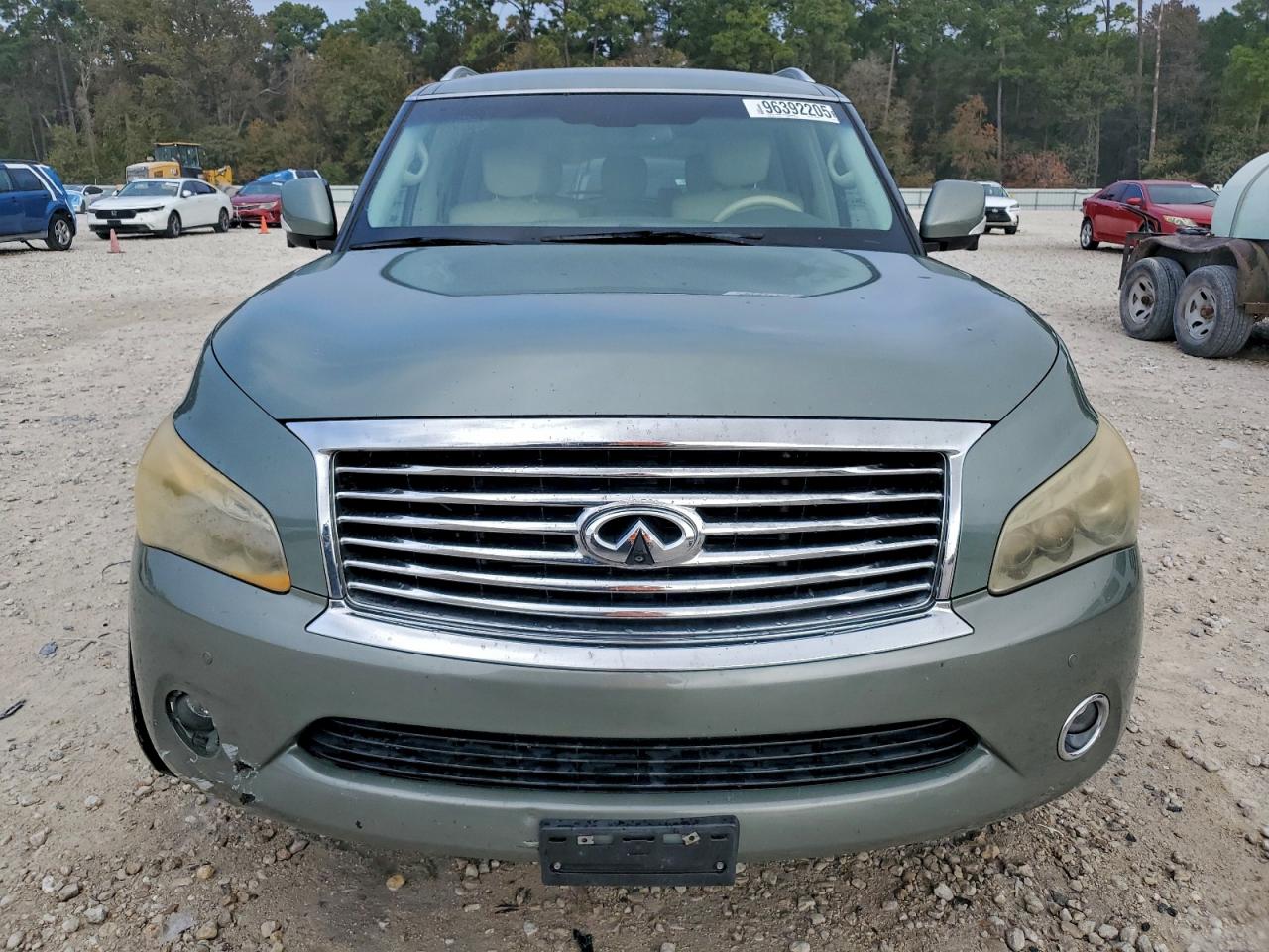 2011 INFINITI QX56 photo 5