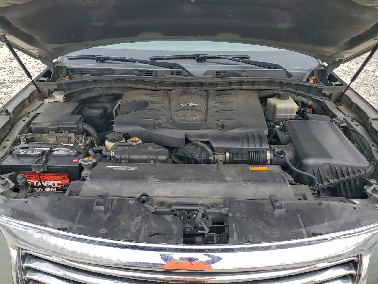 2011 INFINITI QX56 photo 12