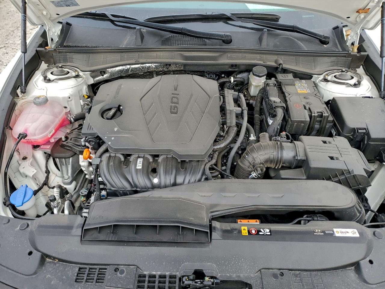 2025 HYUNDAI SONATA SE photo 11
