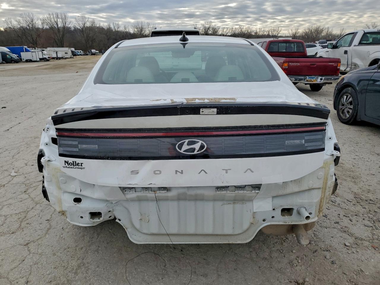 2025 HYUNDAI SONATA SE photo 6