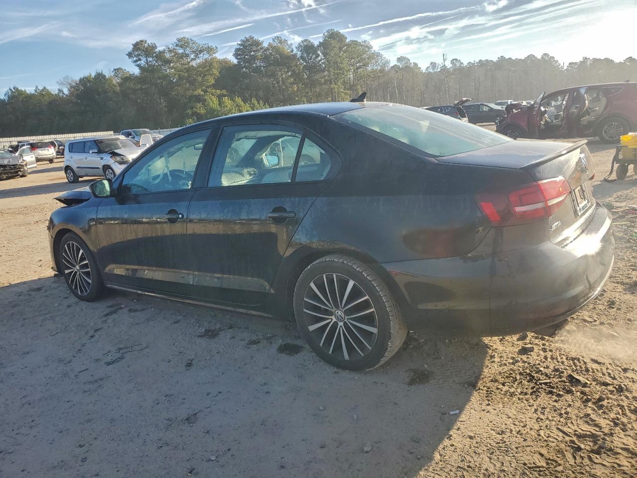 2016 VOLKSWAGEN JETTA SPORT photo 2