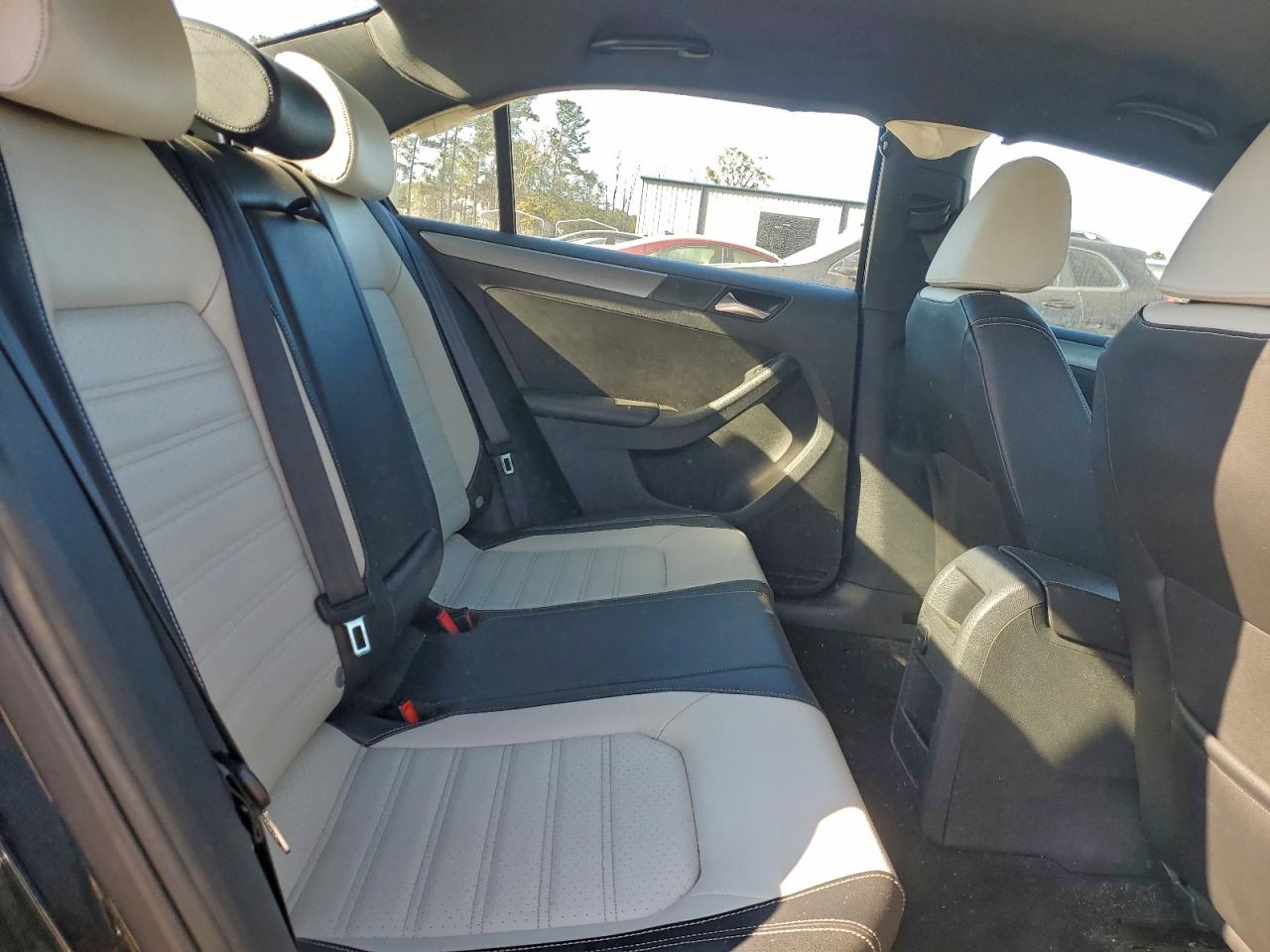 2016 VOLKSWAGEN JETTA SPORT photo 10