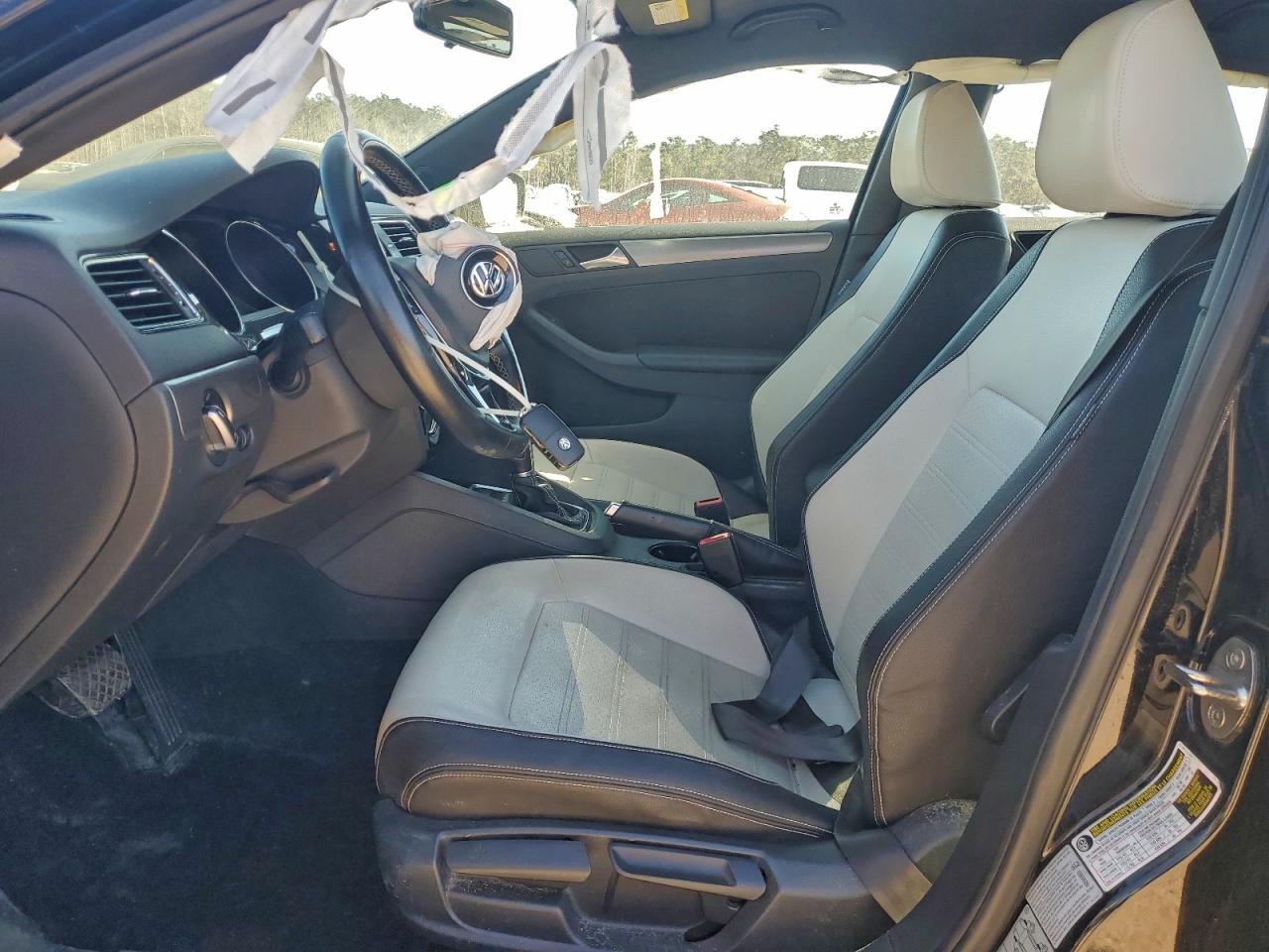 2016 VOLKSWAGEN JETTA SPORT photo 7