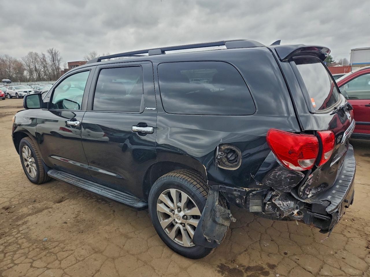 2015 TOYOTA SEQUOIA LIMITED photo 2