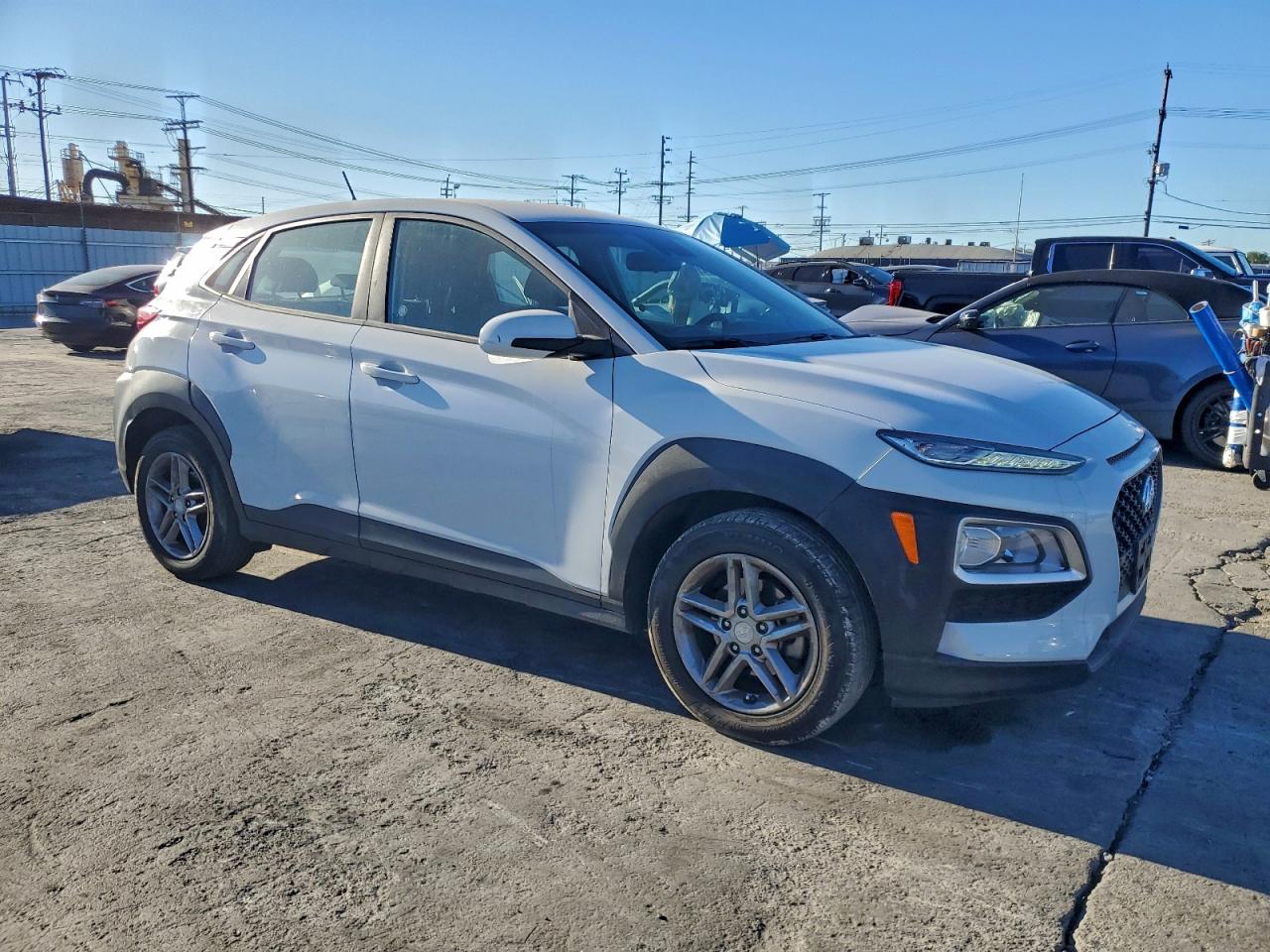 2020 HYUNDAI KONA SE photo 4