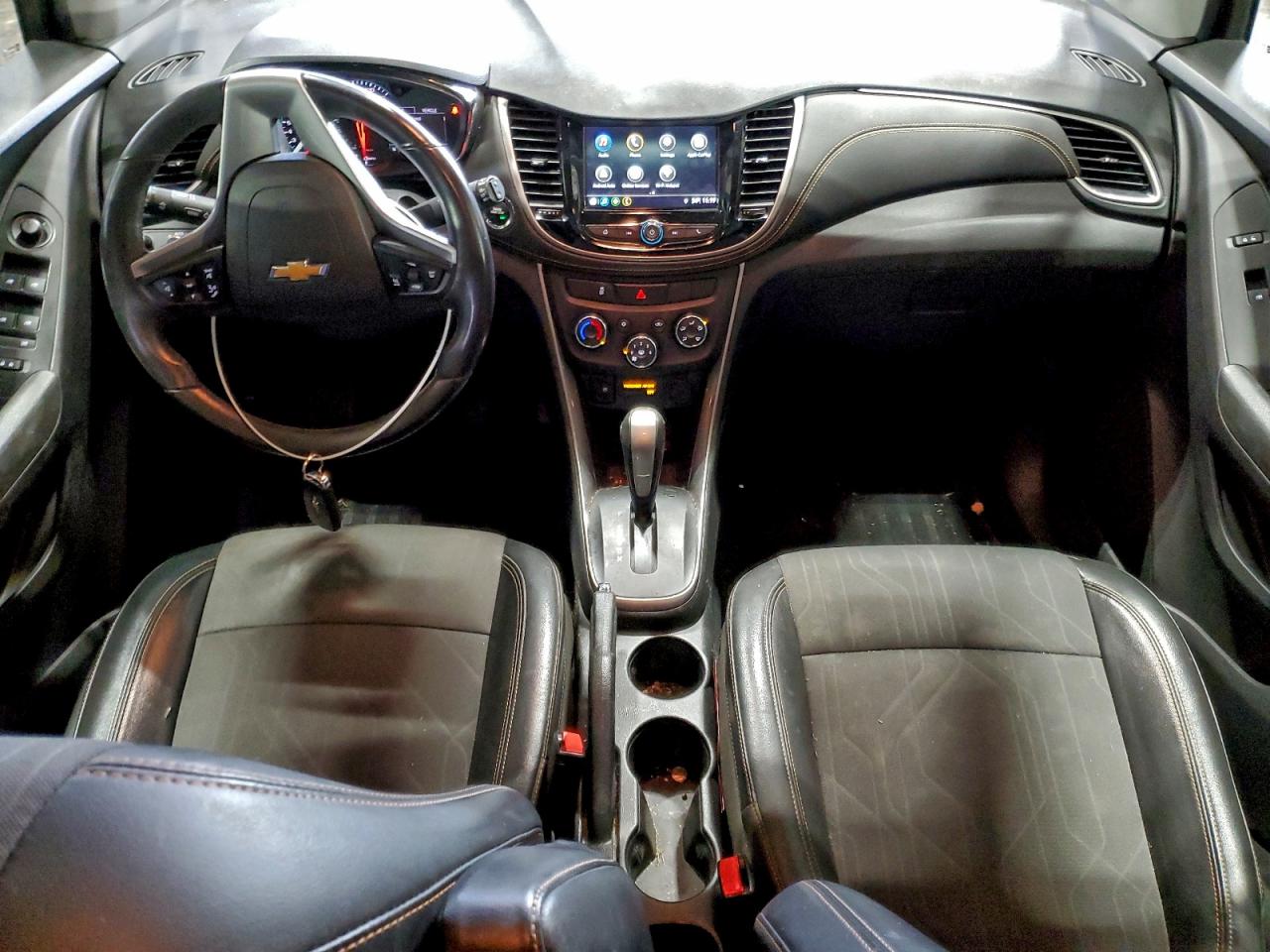 2018 CHEVROLET TRAX 1LT photo 8