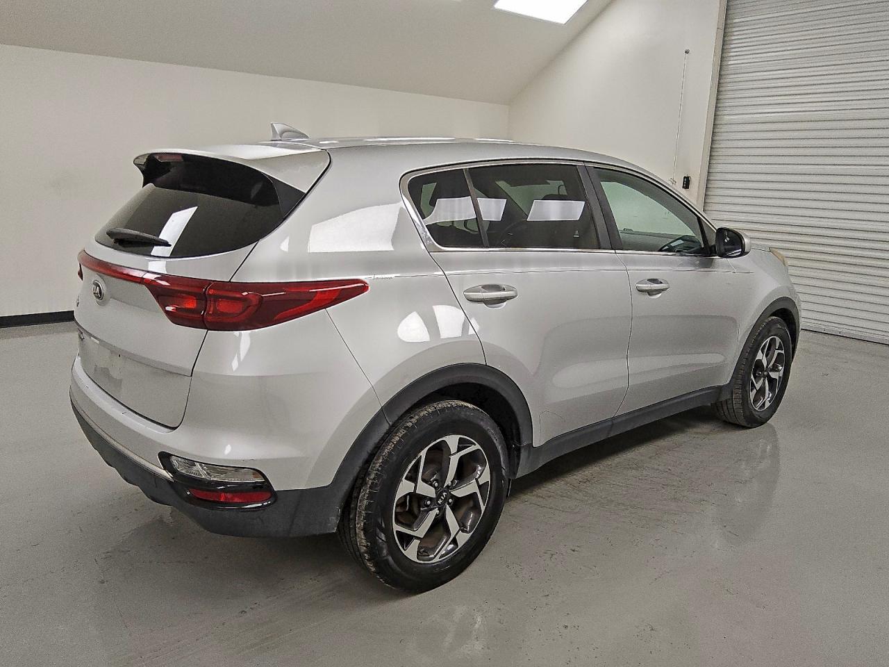 2020 KIA SPORTAGE LX photo 3